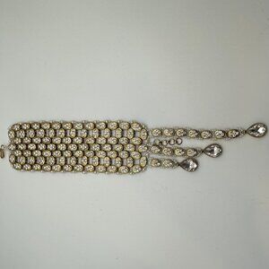 NWOT gold-toned bracelet with faux diamonds